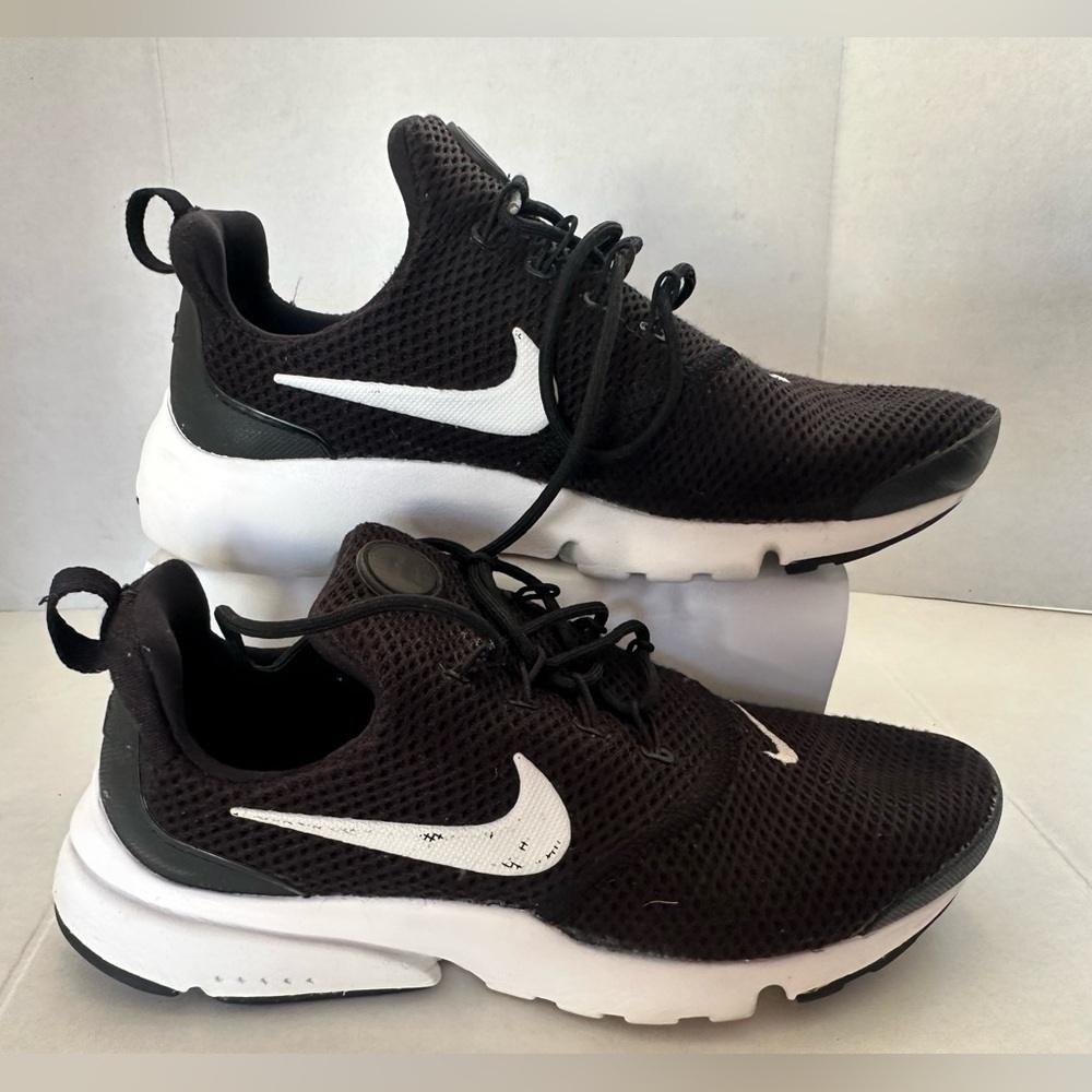 Nike Air Presto Fly Womens Size 6 Black White Athletic Running Shoes Sneakers